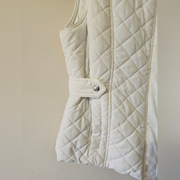 Weatherproof Quilted White Grey Faux Fur Vest Women's Size Medium - Picture 3 of 9